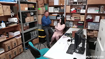 Amateur Bbw Teen Thief Gets Her Tight Pussy Pounded By Loss Prevention Officer After Shoplifting Bust